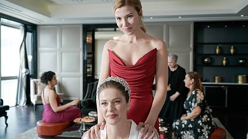 Selma Ergeç and Burcu Biricik in Chrysalis (2021)