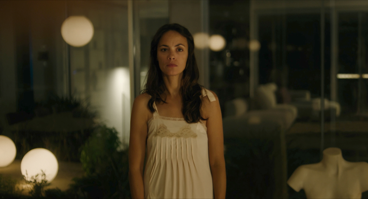 Bérénice Bejo in Shake Your Cares Away (2021)