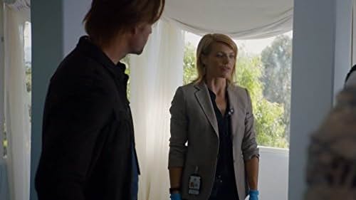 Josh Holloway and Kathleen Rose Perkins in Colony (2016)