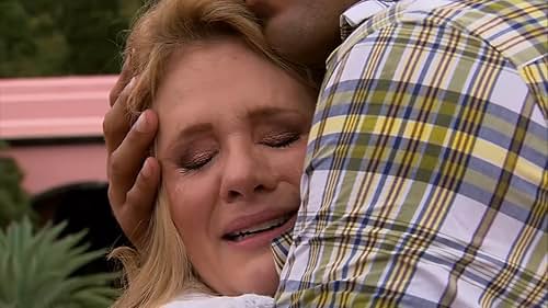 Erika Buenfil in Amores verdaderos (2012)