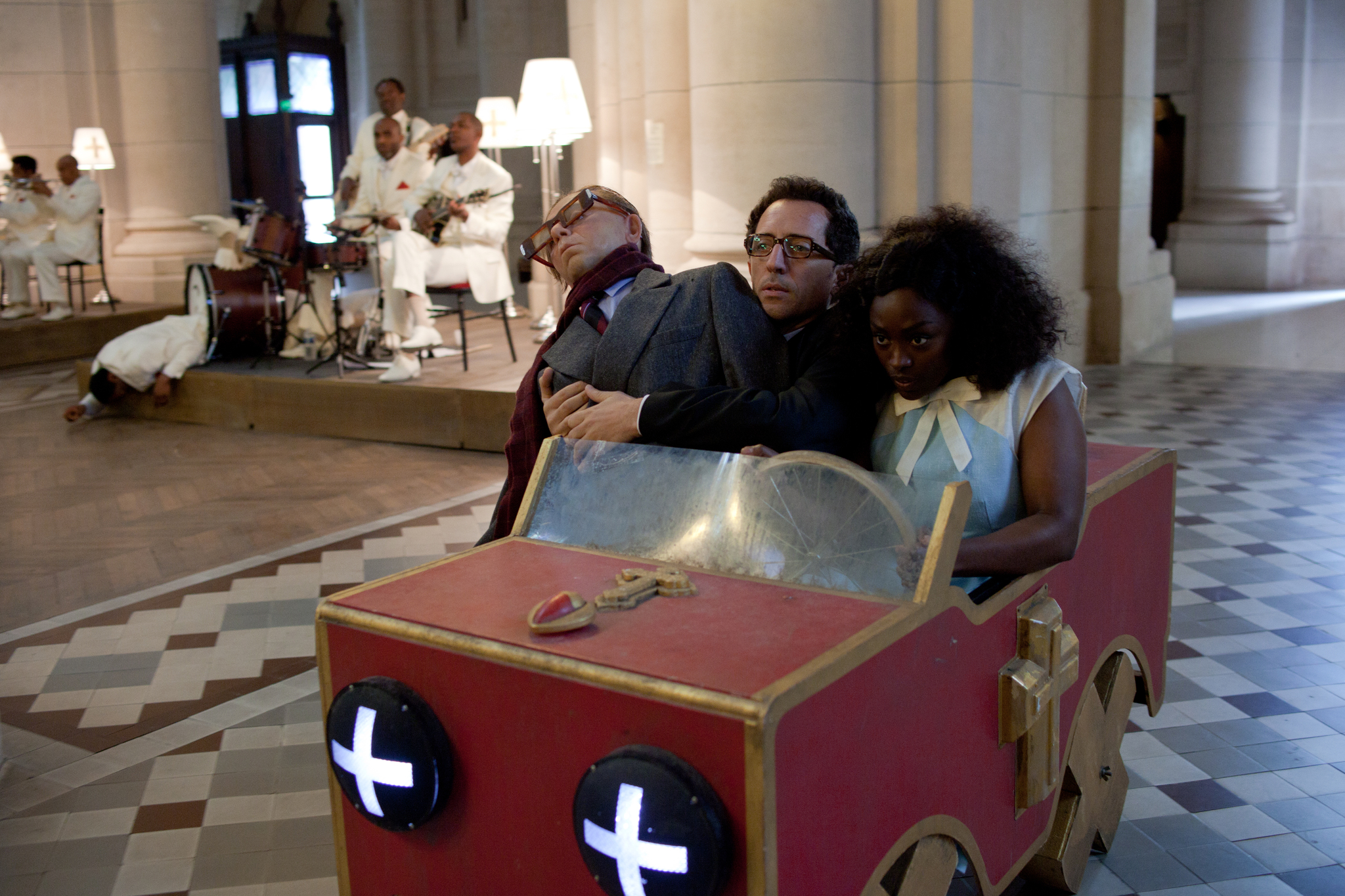 Gad Elmaleh, Aïssa Maïga, and Philippe Torreton in Mood Indigo (2013)