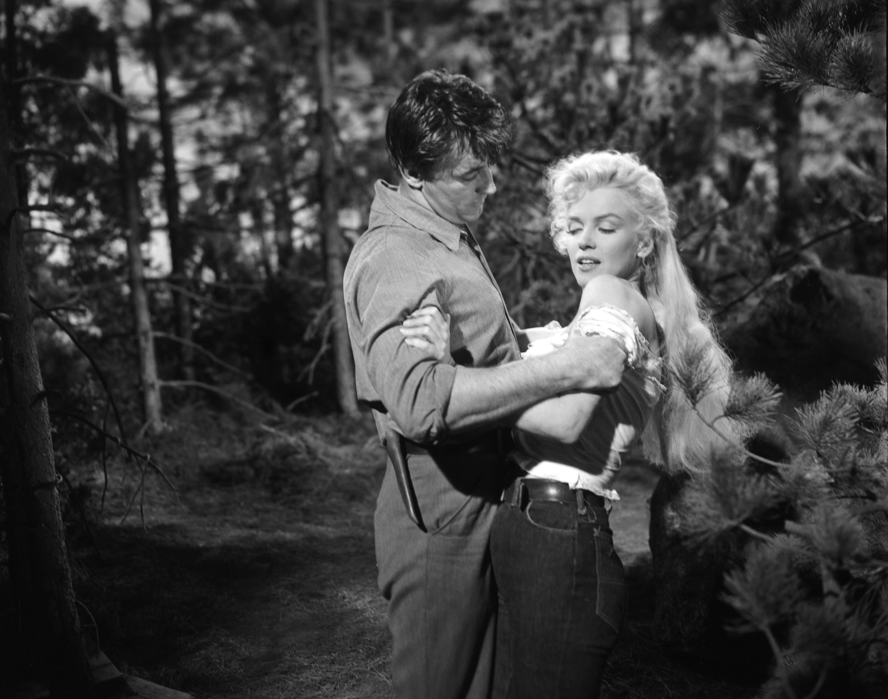 Robert Mitchum and Marilyn Monroe in River of No Return (1954)