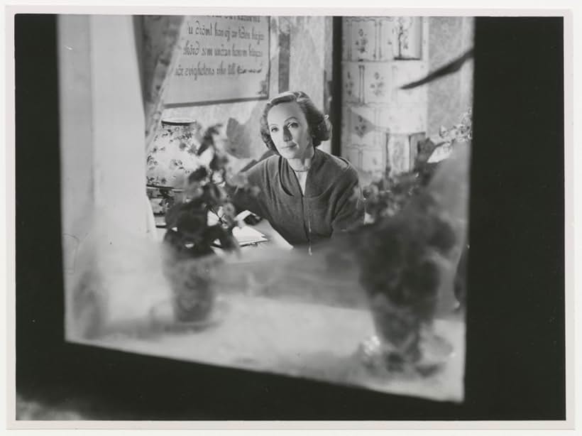 Inga Tidblad in Divorced (1951)