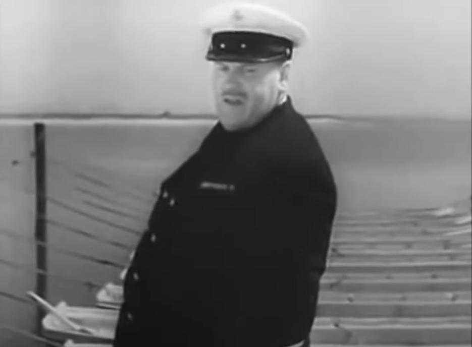 Vernon Dent in Tars and Stripes (1935)