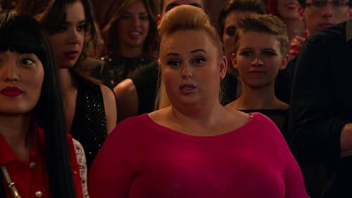 Pitch Perfect 2: On The Set Green Bay Packers (Featurette)