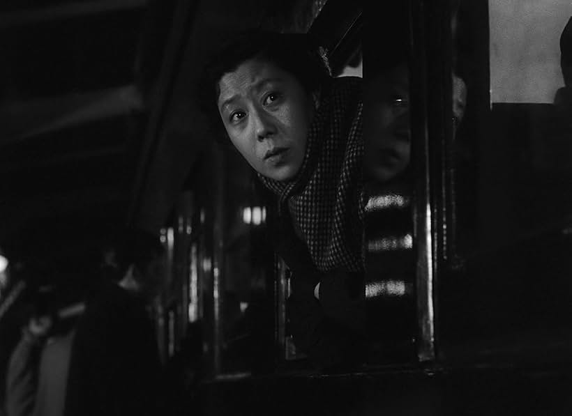 Isuzu Yamada in Tokyo Twilight (1957)