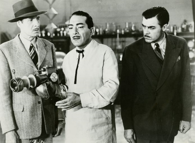 Robert Fiske, George J. Lewis, and J. Carrol Naish in Batman (1943)