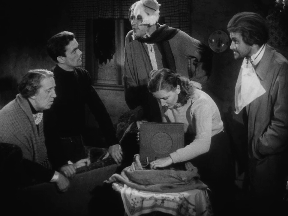 Julia Cæsar, Sture Ericson, Ulf Johansson, Barbro Kollberg, and Birger Malmsten in It Rains on Our Love (1946)