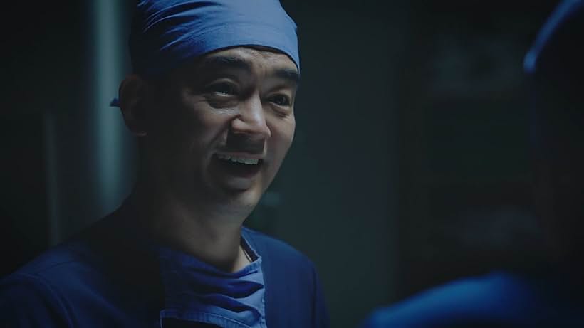 Jeong Hee-tae in Heart Surgeons (2018)