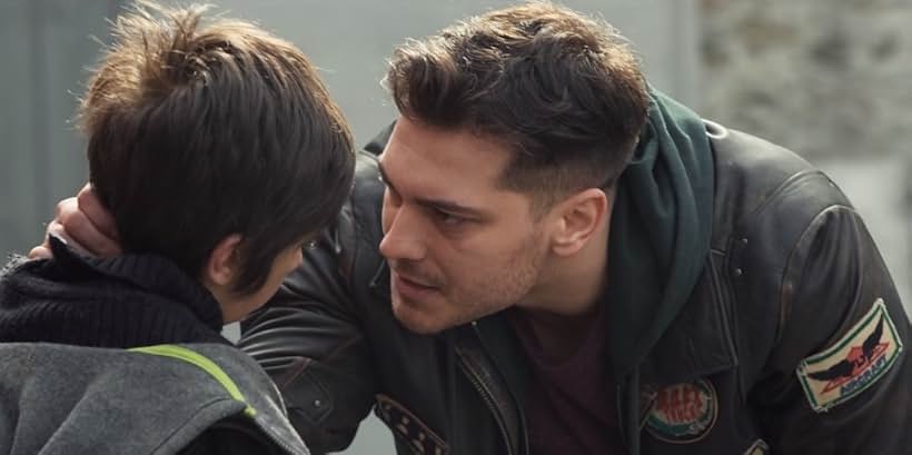 Çagatay Ulusoy and Görkem Mete Demir in The Protector (2018)