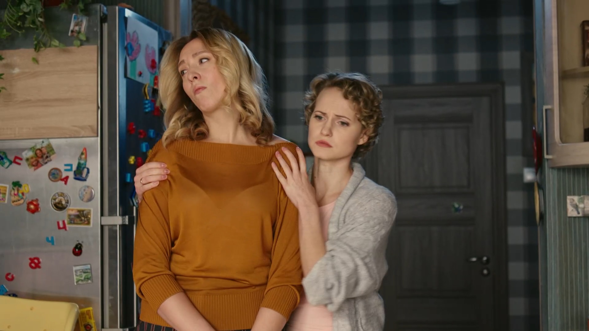 Anna Begunova and Olga Stashkevich in Episode #2.4 (2019)