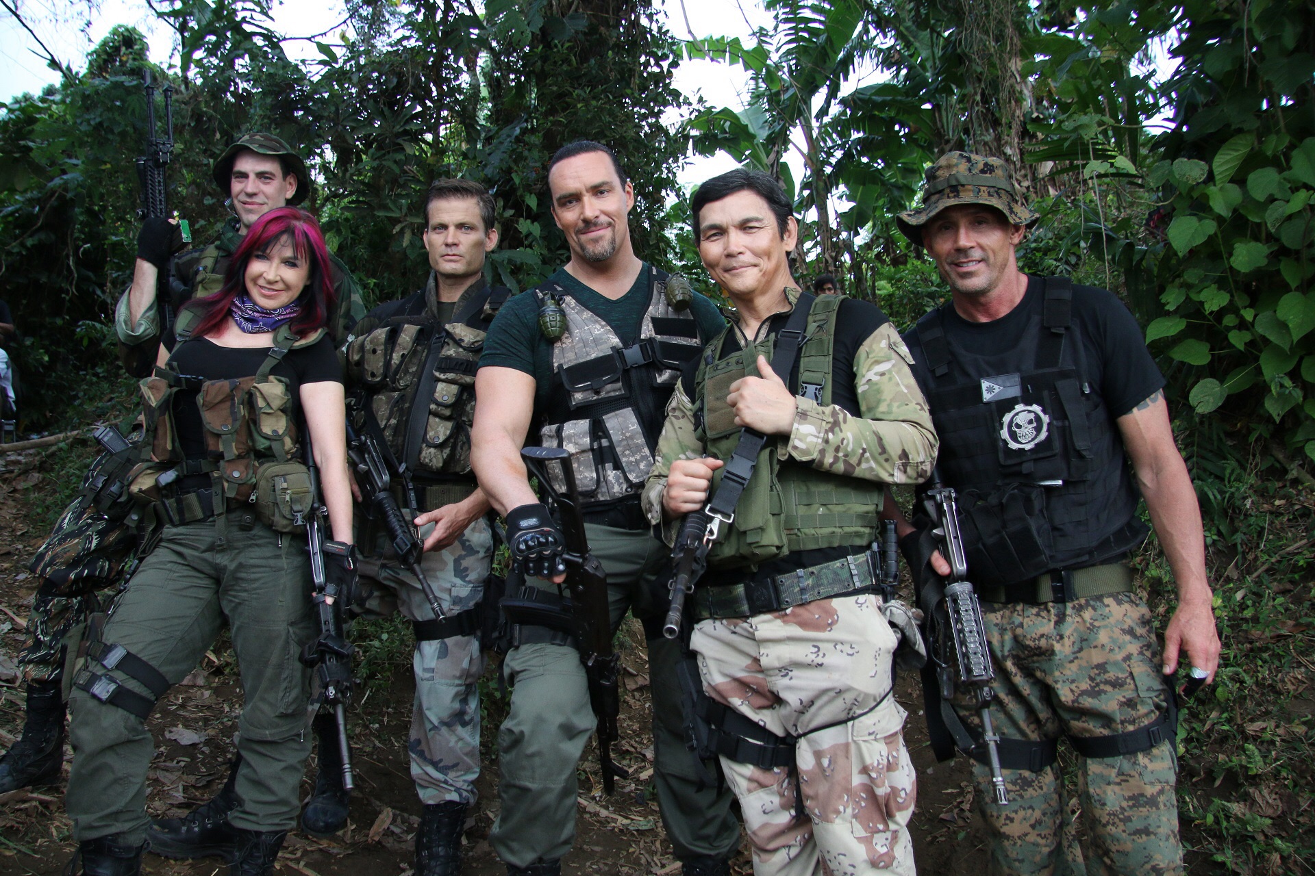 Casper Van Dien, Cynthia Rothrock, Olivier Gruner, Don Wilson, Dmitriy Dyuzhev, and Alexander Nevsky in Showdown in Manila (2016)