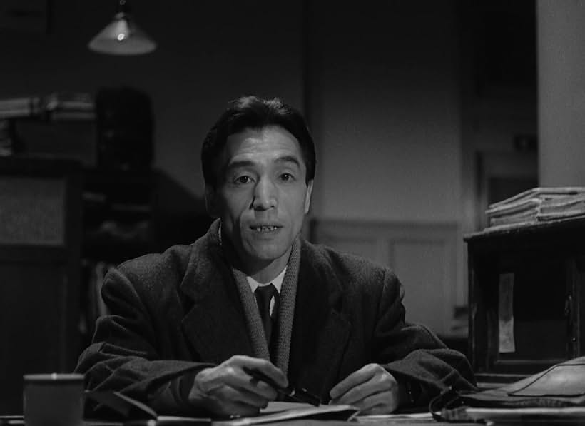 Seiji Miyaguchi in Tokyo Twilight (1957)