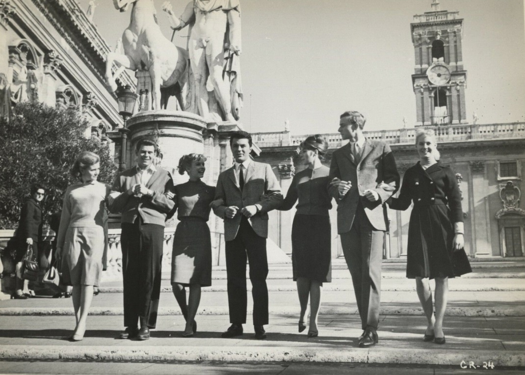 Trudi Ames, Joby Baker, Peter Brooks, Cindy Carol, Noreen Corcoran, James Darren, and Danielle De Metz in Gidget Goes to Rome (1963)