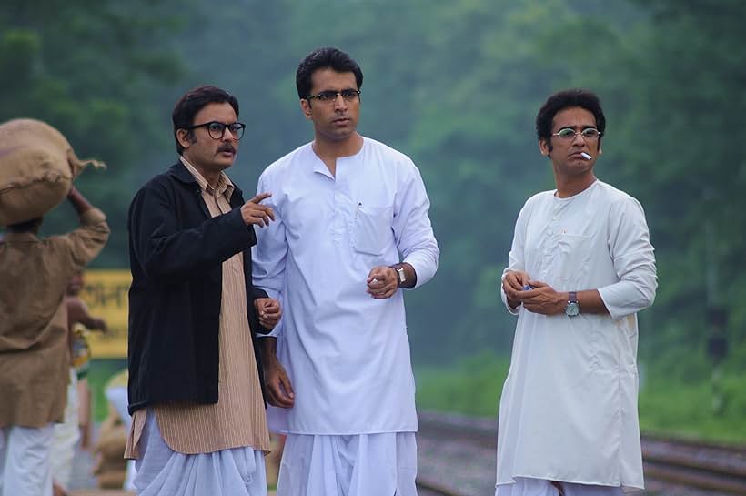 Byomkesh Pawrbo (2016)