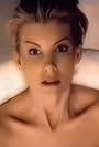 Faith Hill in Alltel - Bubble Bath (2001)