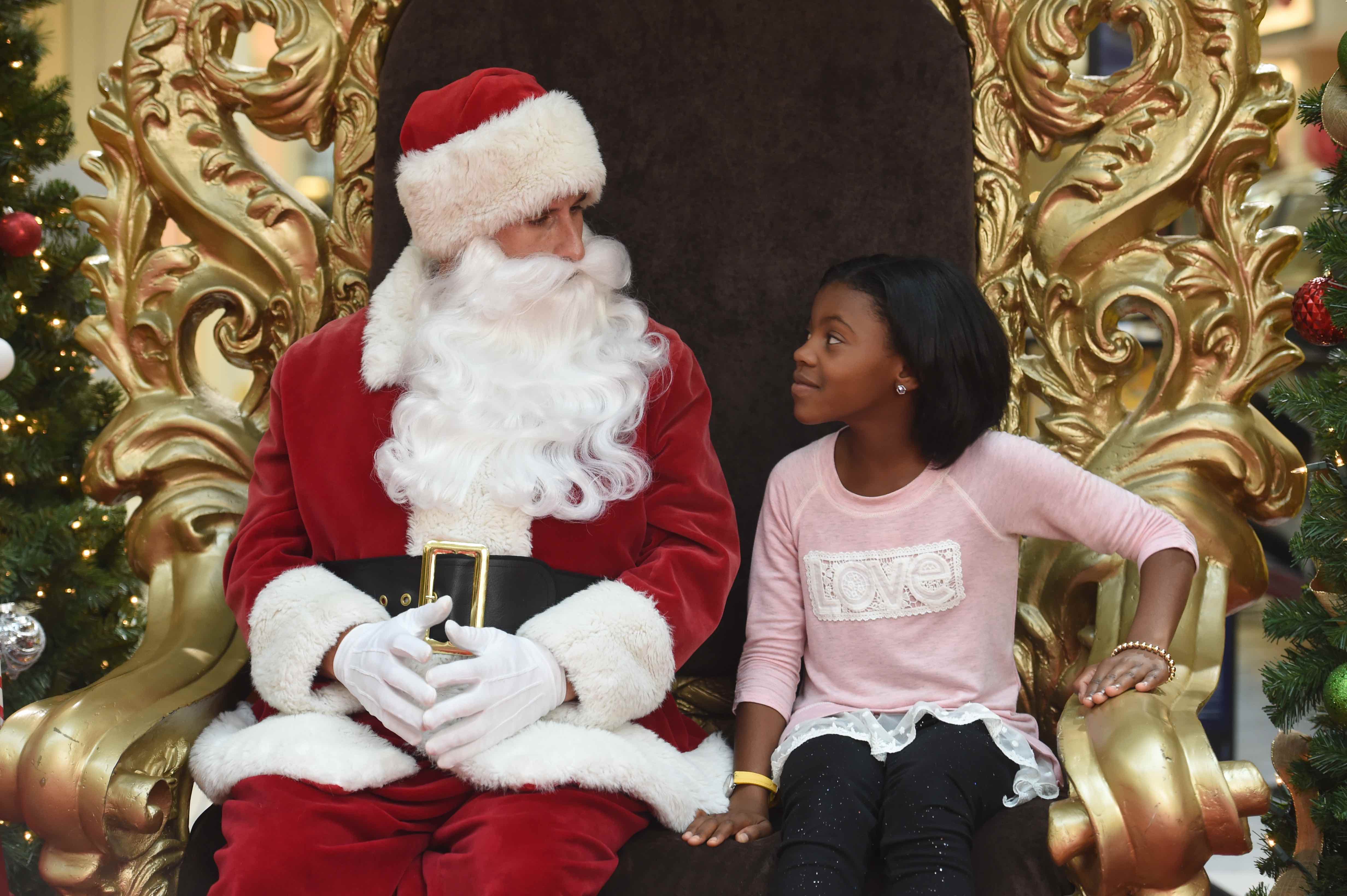 Brendan Fehr and Princess K. Mapp in Wrapped Up in Christmas (2017)