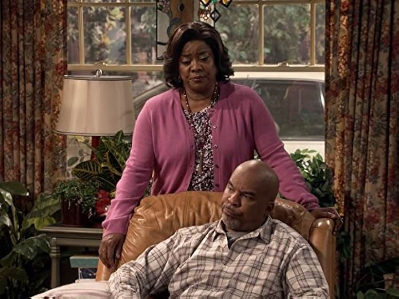 David Alan Grier and Loretta Devine in The Carmichael Show (2015)