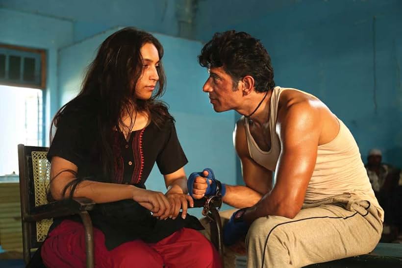 Vineet Kumar Singh and Zoya Hussain in The Brawler (2017)