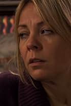 Nicola Reynolds in Ideal (2005)