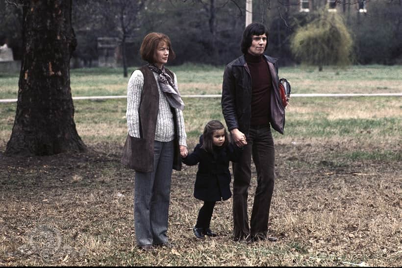 Murray Head and Glenda Jackson in Sunday Bloody Sunday (1971)