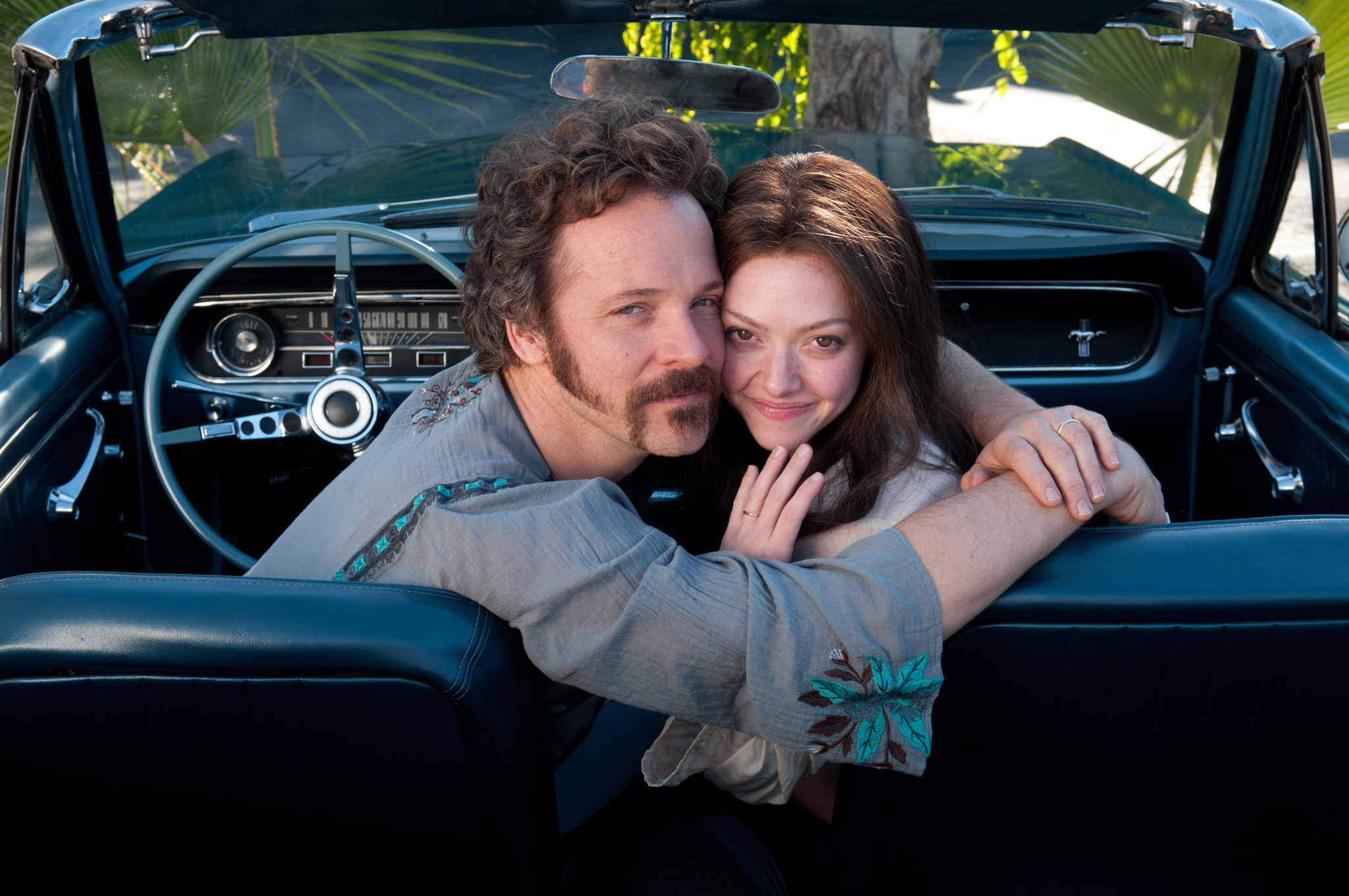 Peter Sarsgaard and Amanda Seyfried in Lovelace (2013)