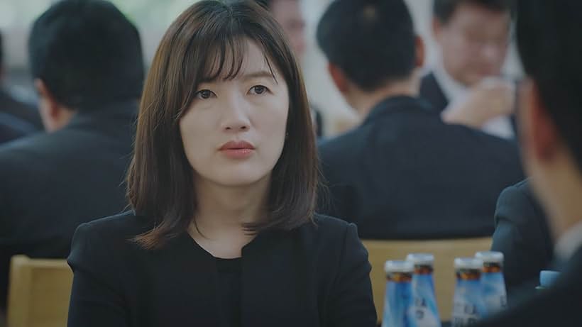 Jang So-yeon in Heart Surgeons (2018)