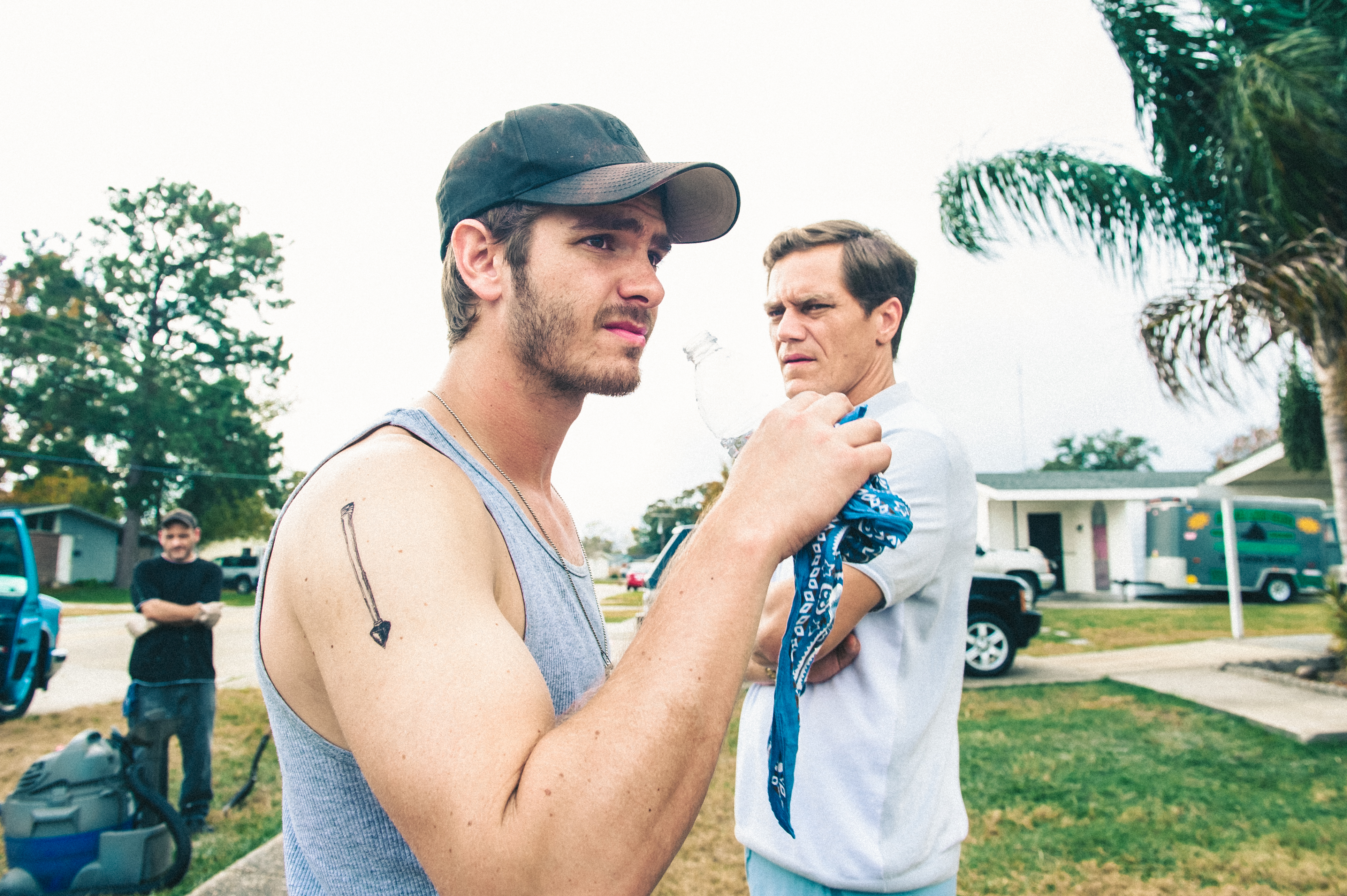 Michael Shannon and Andrew Garfield in 99 Homes (2014)