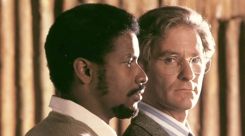 Kevin Kline and Denzel Washington in Cry Freedom (1987)