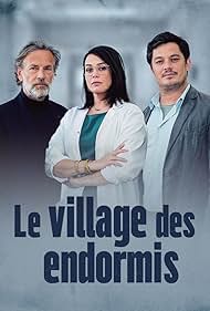 Stéphane Freiss, Aurélien Wiik, and Lola Dewaere in Le village des endormis (2022)