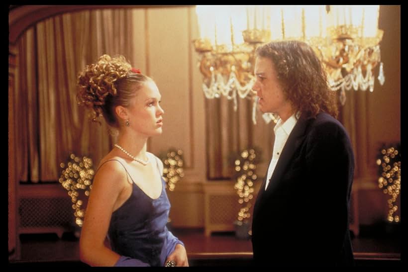 Heath Ledger and Julia Stiles in 10 Things I Hate About You (1999)