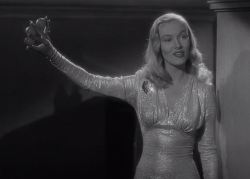 Veronica Lake in This Gun for Hire (1942)