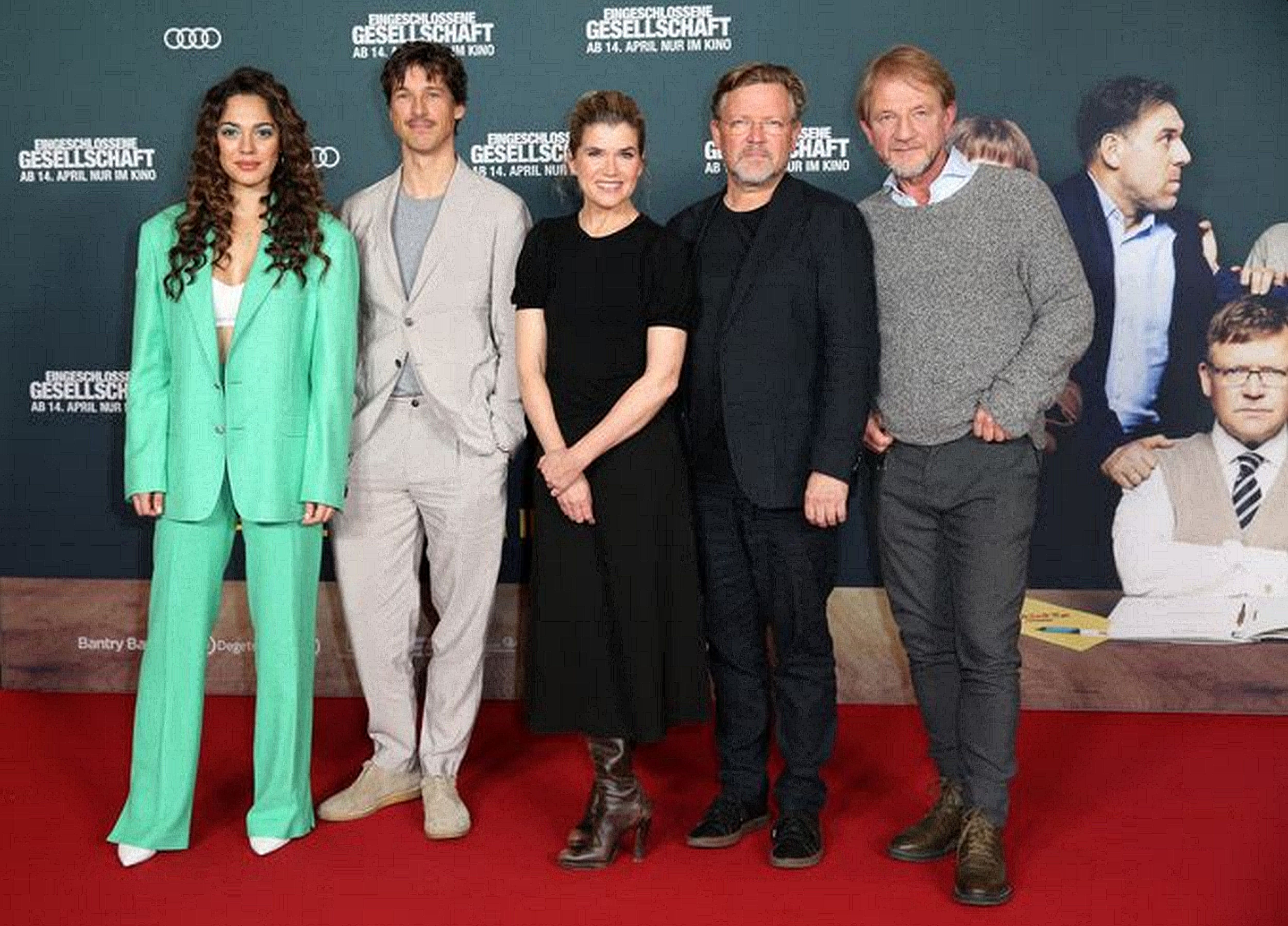 Justus von Dohnányi, Anke Engelke, Sönke Wortmann, Florian David Fitz, and Nilam Farooq at an event for Locked-in Society (2022)