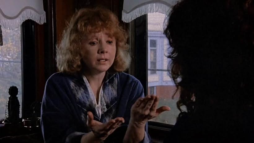 Piper Laurie and Marlee Matlin in Children of a Lesser God (1986)