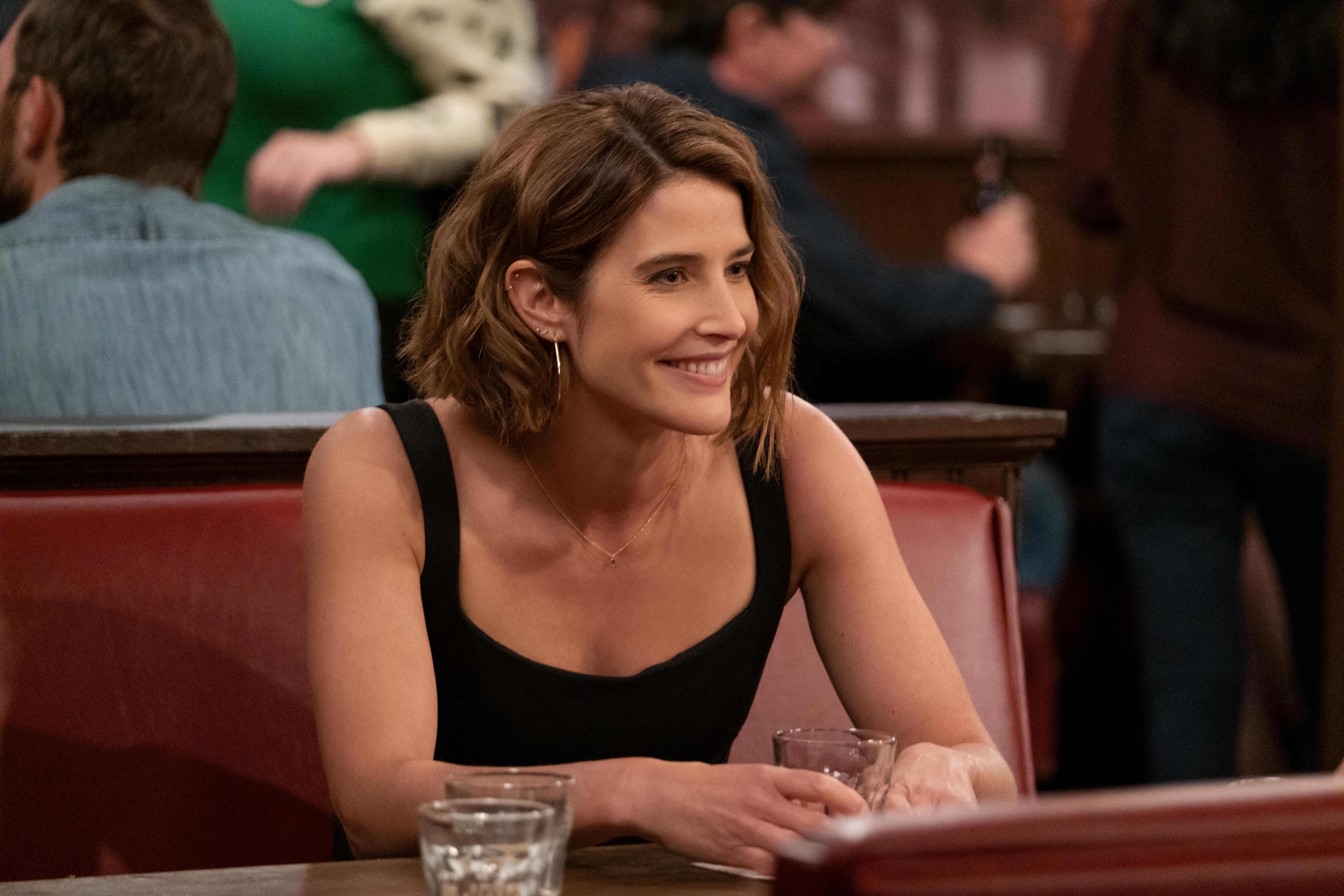 Cobie Smulders in How I Met Your Father (2022)