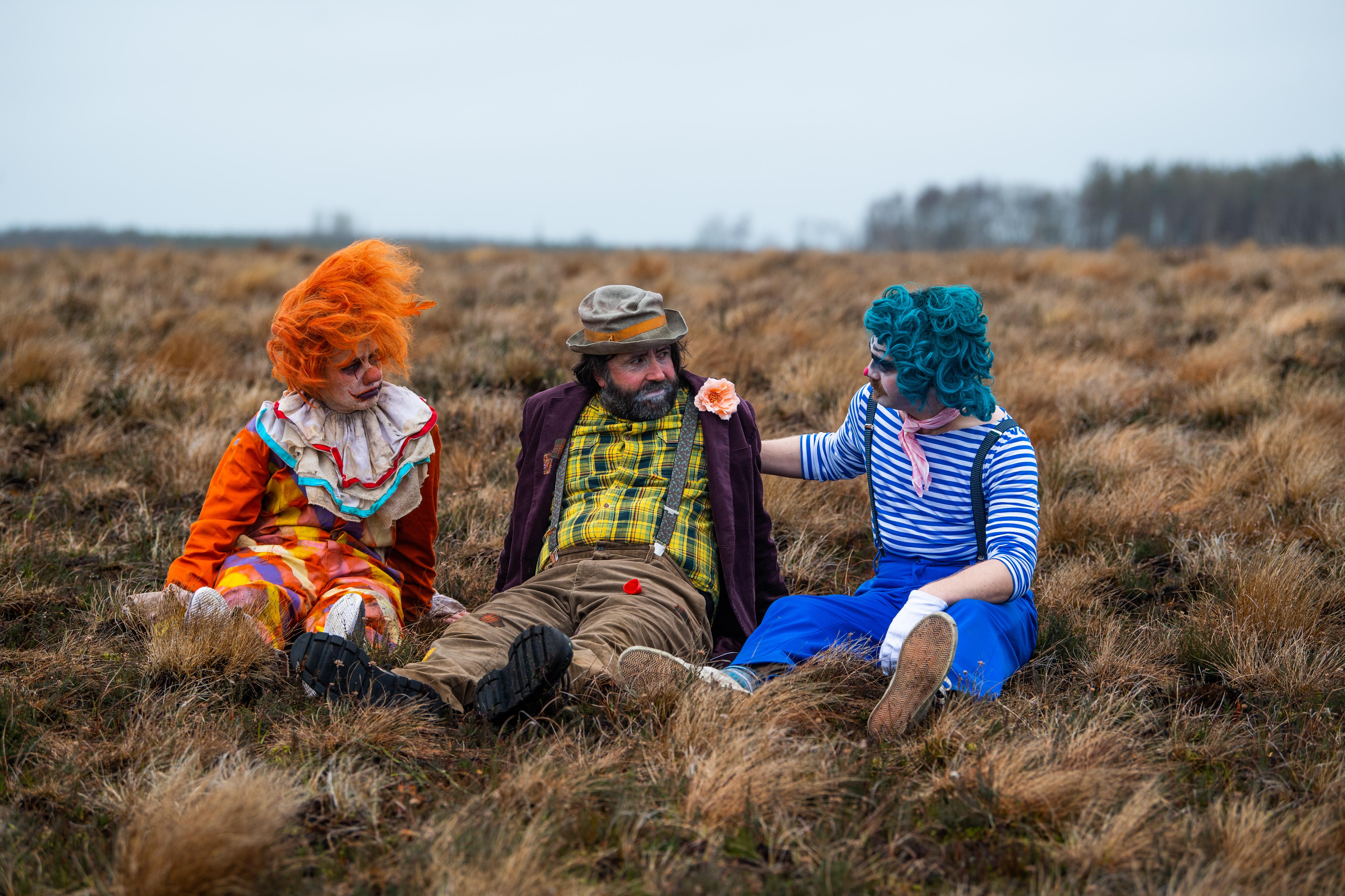 David Earl, Natalie Palamides, and Fionn Foley in Apocalypse Clown (2023)