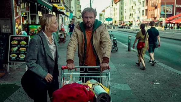 Max Riemelt and Luise von Finckh in Sleeping Dog (2023)