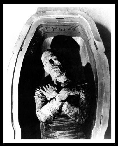 Boris Karloff in The Mummy (1932)