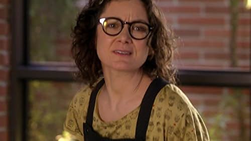 Sara Gilbert in Bad Teacher (2014)