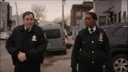 Richard Kind and Amanda Warren in There Goes the Neighborhood (2023)