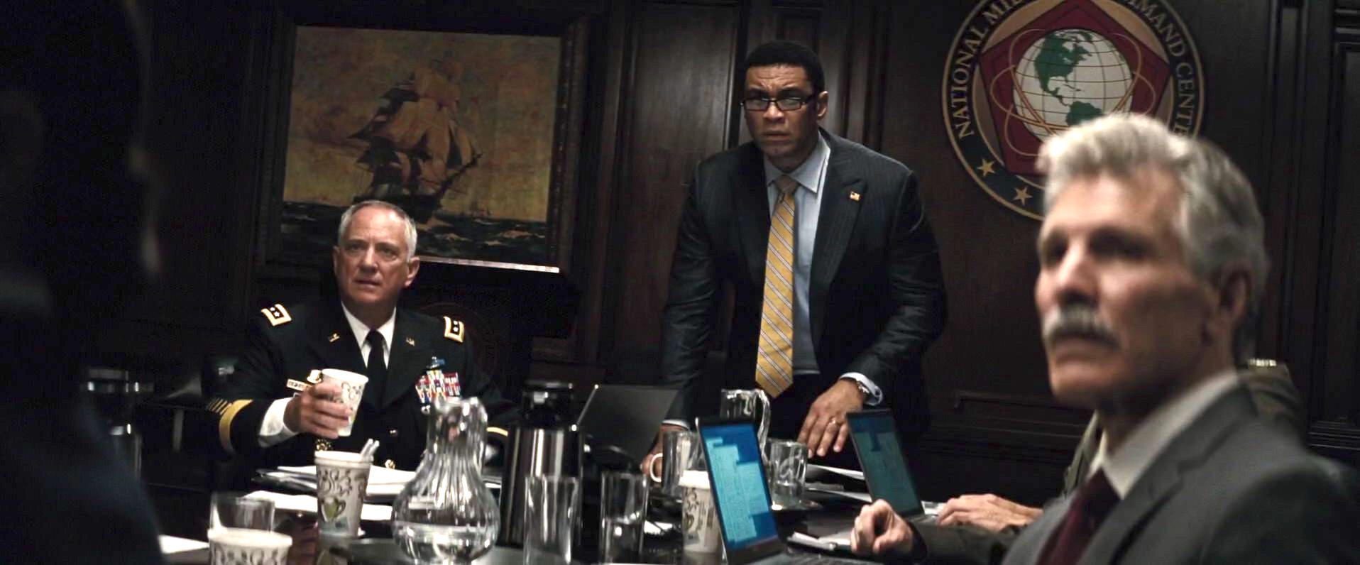 Harry Lennix and Greg Violand in Batman v Superman: Dawn of Justice (2016)