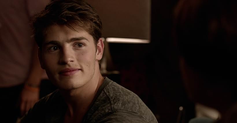 Gregg Sulkin in Faking It (2014)