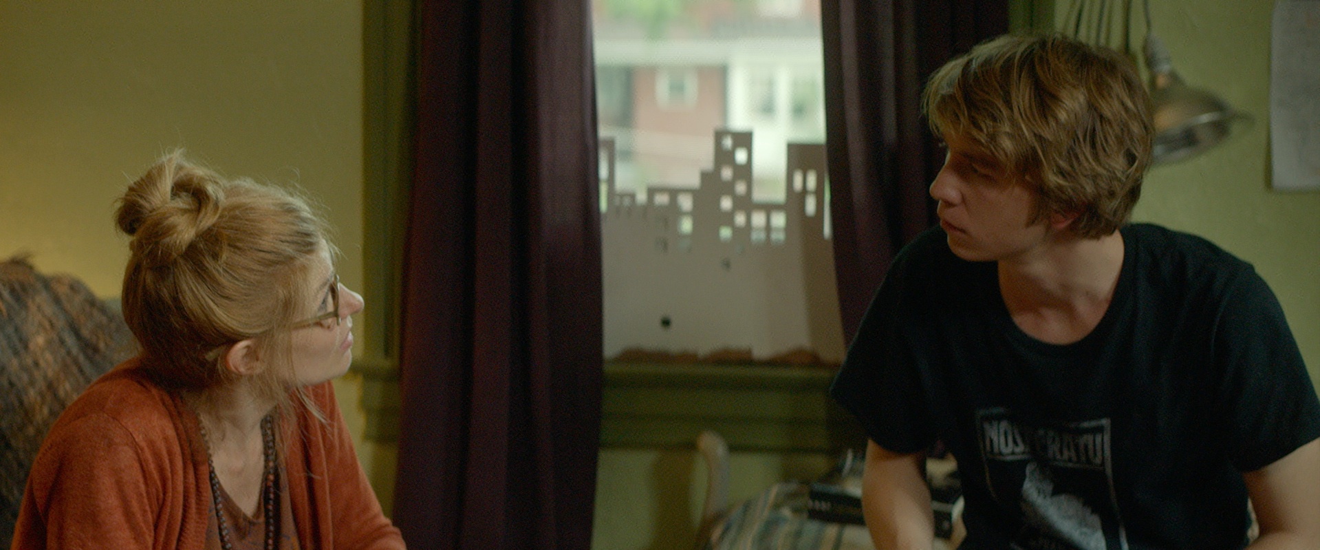 Connie Britton and Thomas Mann in Me and Earl and the Dying Girl (2015)