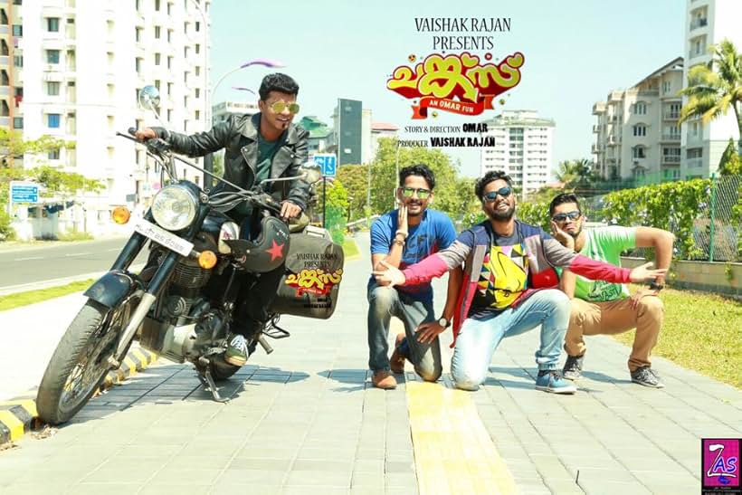 Ganapathi, Dharmajan Bolgatty, Balu Varghese, and Vishak Nair in Chunkzz (2017)