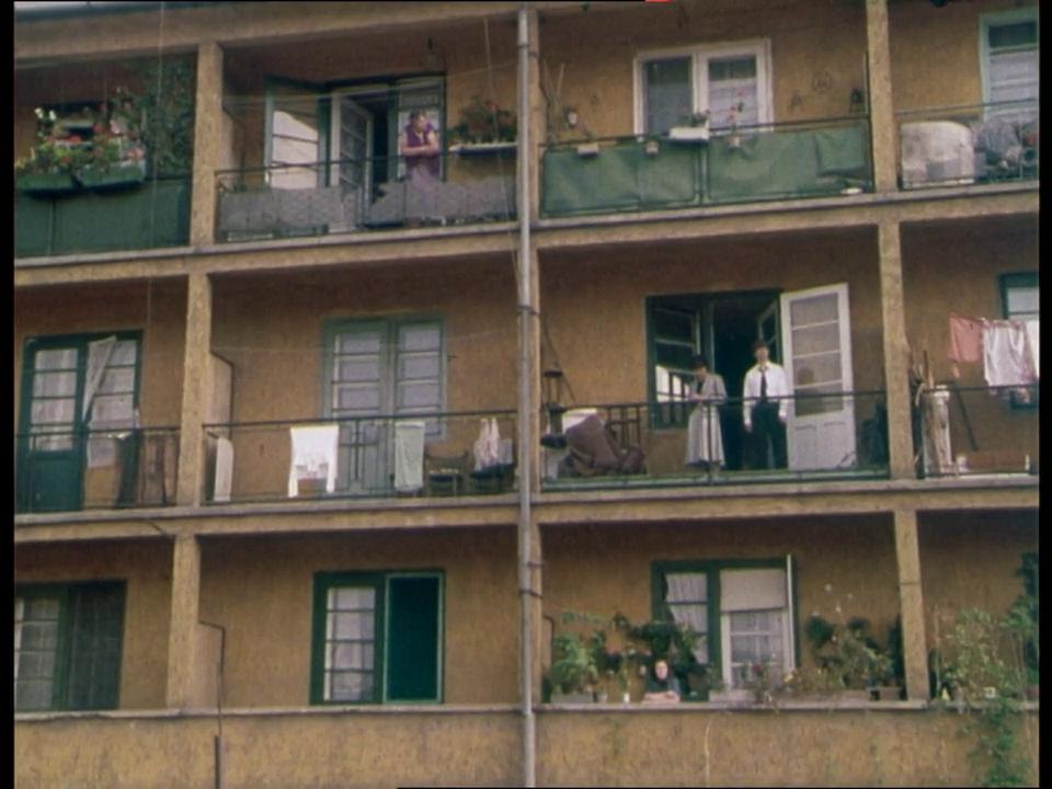 Éva Igó and Gábor Salinger in Tisztán vagy szódával (1980)