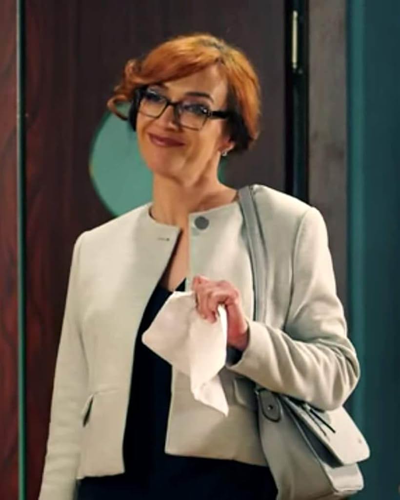 Irena Ristich as Inspector Lenka in the series Prespav (2018)