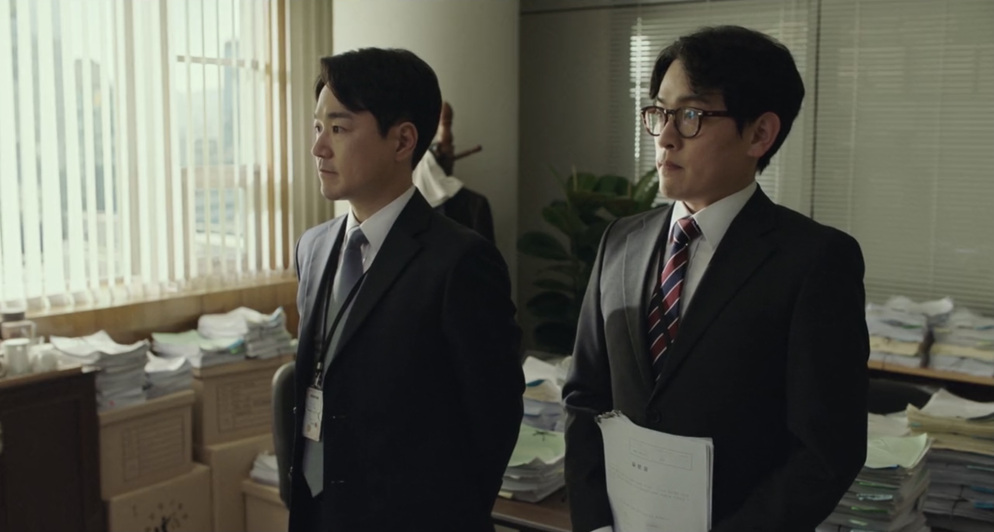 Yoon Kyung-ho in The Juror (2019)