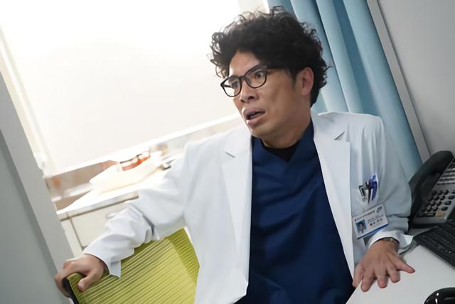 Jin Katagiri in Episode #1.3 (2019)