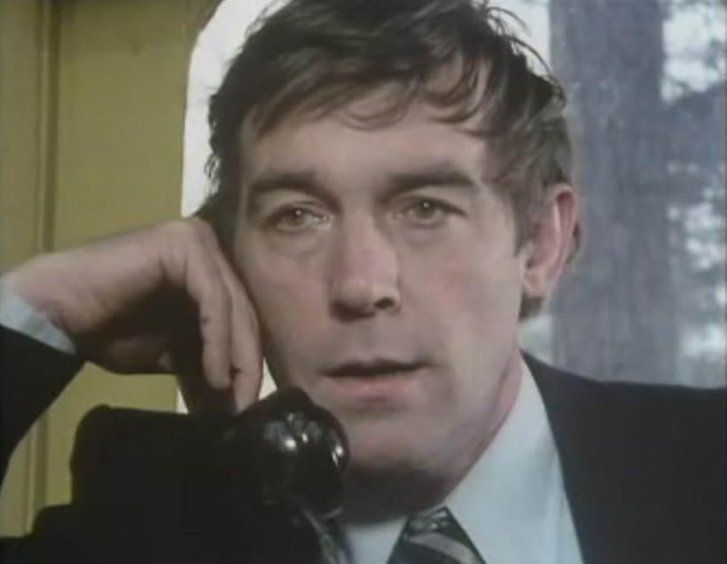 Michael Jayston in Quiller (1975)