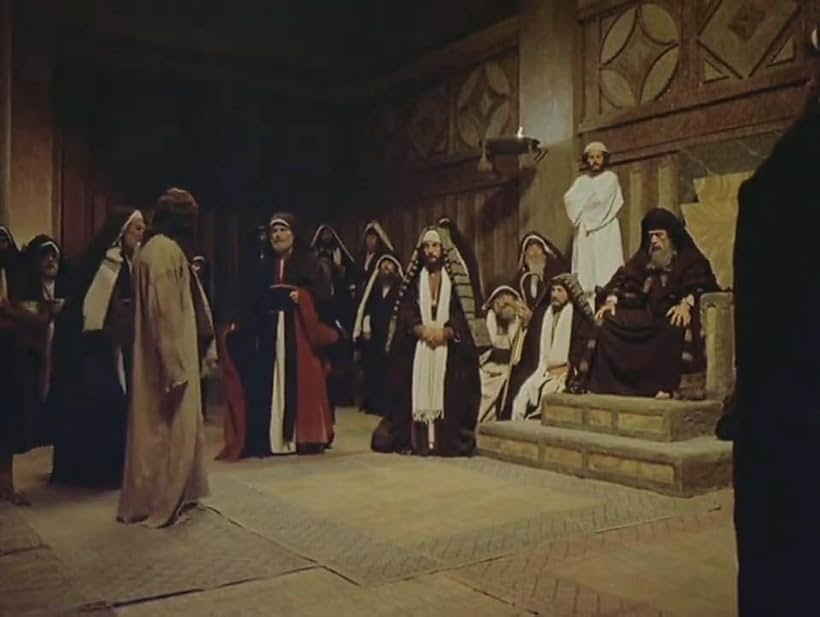 James Mason, Laurence Olivier, Anthony Quinn, and Robert Powell in Jesus of Nazareth (1977)